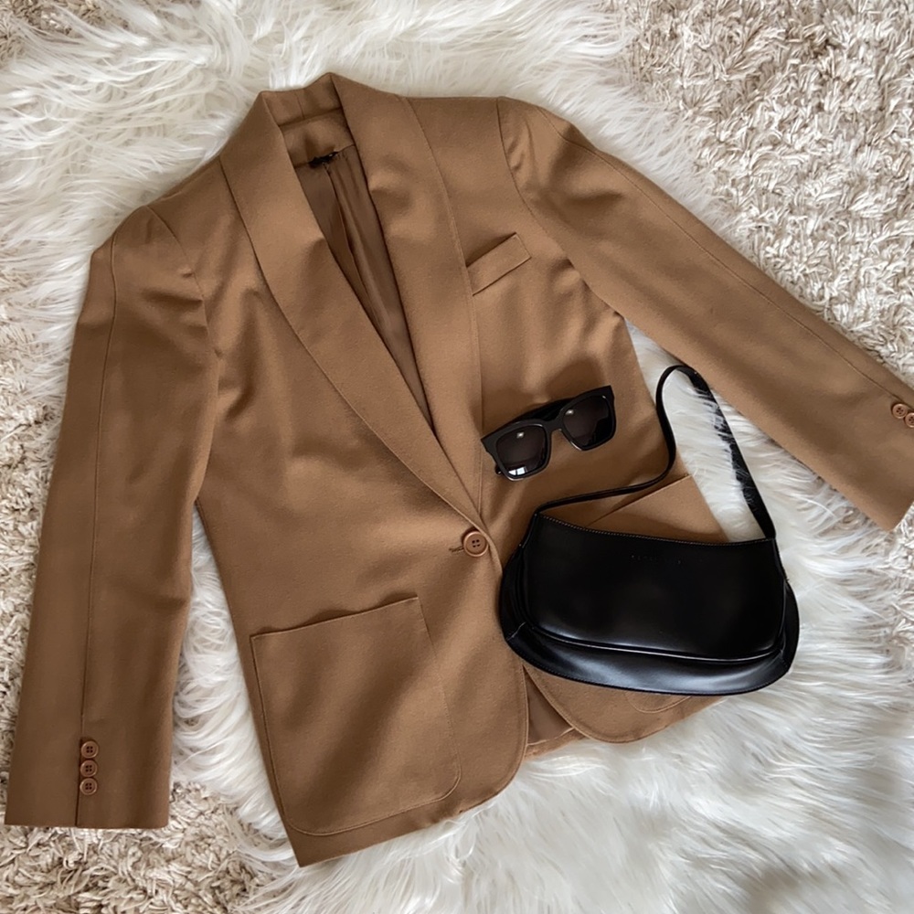 Vintage Classic Camel Blazer 100% Wool